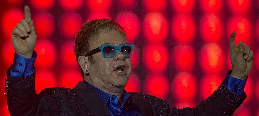 El avión privado del cantante británico, en Santiago del Monte