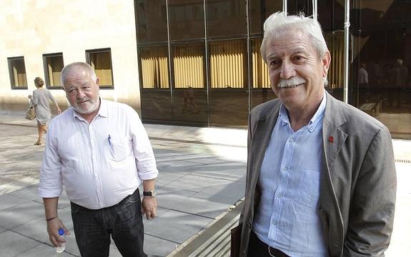 Antonio Pino y Justo Rodríguez Braga, antes de la reunión con la consejera.