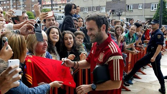 Mata, a su llegada al hotel en Oviedo.