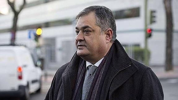 Saiz: «Si Aru y Purito no atacan de lejos, Dumoulin puede ganar la Vuelta»