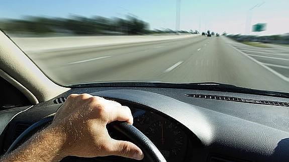 Detenido tras presentarse al examen de conducir al volante de su propio coche