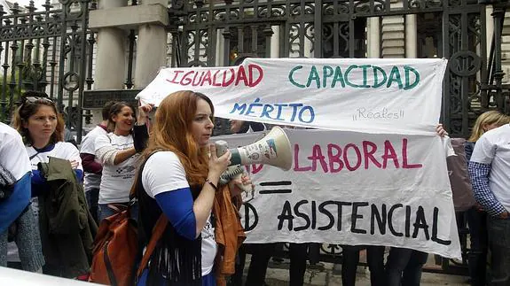 Protesta de los trabajadores del Sespa. 