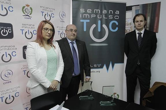 Aurora Barrero, José García Fanjul y Francisco Delgado, en la presentación de la V Semana de Impulso TIC. 