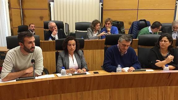 El concejal de Hacienda, Alberto Pajares durante una intervención ayer en el Pleno. 