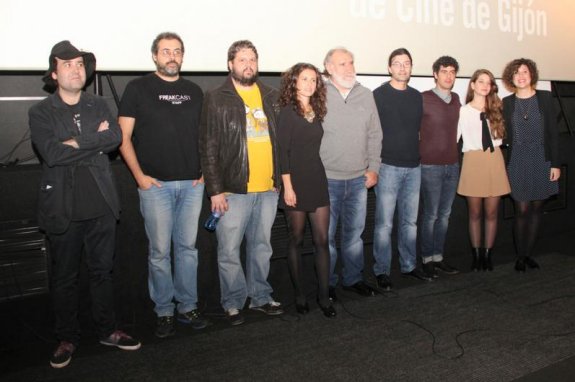 Los realizadores asturianos de la presente convocatoria del Día d'Asturies coincidieron en los Cines Centro. 