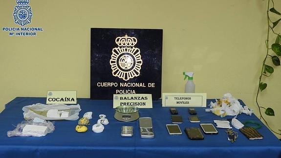 Arrestados los dos principales distribuidores de cocaína de la ciudad, una pareja de colombianos