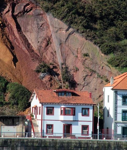 Casa afectada por el argayo. 