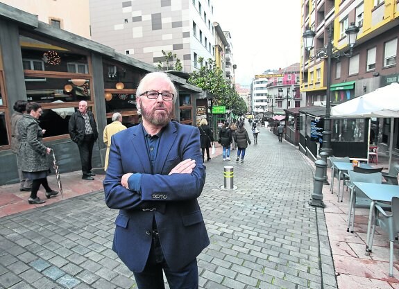 Ceferino Cimadevilla, presidente de la Asociación Asturiana de Sumilleres, en Gascona. 