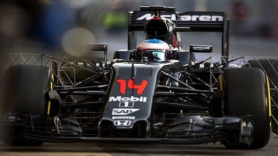 Fernando Alonso en su McLaren.