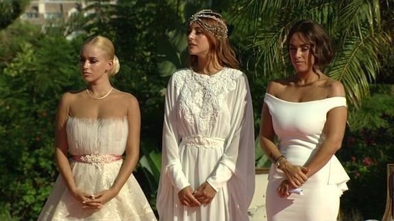 Marta, Rym y Yiya, durante la final de 'Un príncipe para tres princesas'.