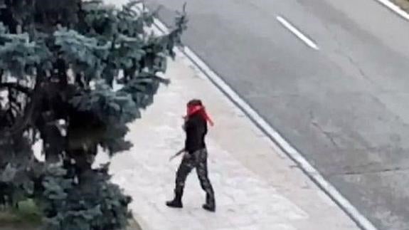 La imagen de la Guardia Civil vestida de Rambo que sembró el pánico en Madrid. 