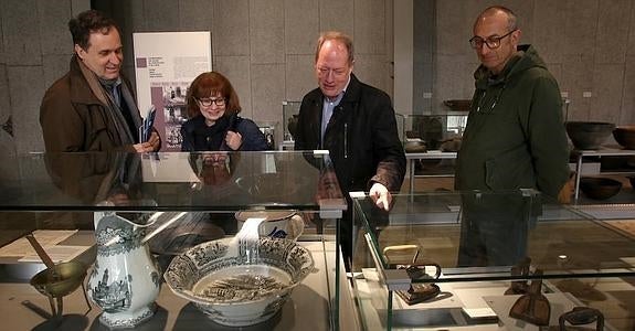 IU se interesa por el Museu del Pueblo d'Asturies