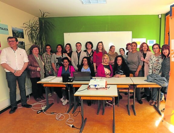 Foto de grupo en el acto de clausura de las jornadas. 