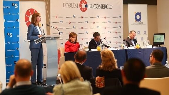 Eva Pando, presidenta de Asturgar y directora general del Instituto de Desarrollo Económico del Principado de Asturias (IDEPA), durante su intervención.