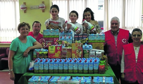 Parte de los productos recogidos en la semana intergeneracional. 