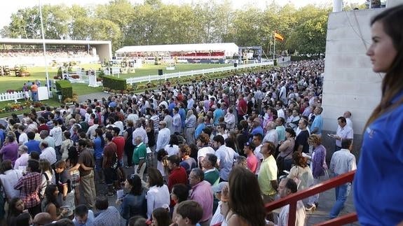 Público asistente al Concurso de Saltos. 