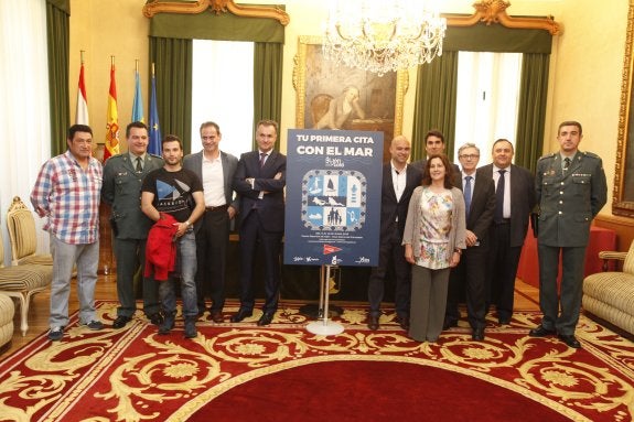 Organizadores y patrocinadores de 'Tu primera cita con el mar'. 