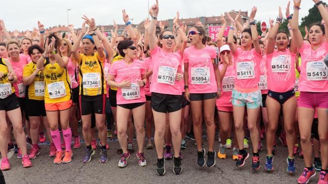 Participantes en la Carrera de la Mujer. 