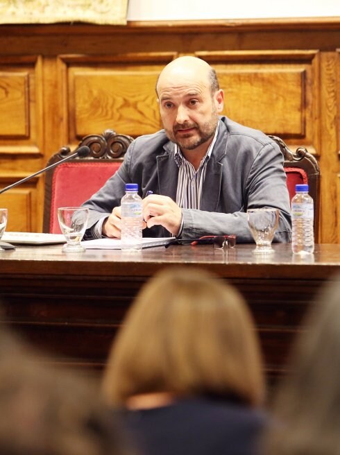 José Suárez, durante la conferencia. . 