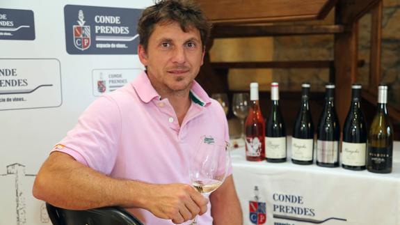 Gregory Pérez presentó sus vinos en Asturias.