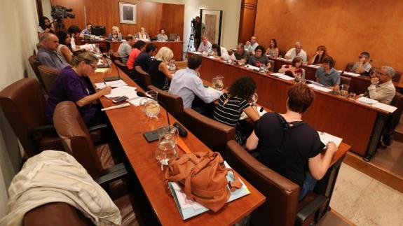 Los concejales, en el Pleno de esa mañana.