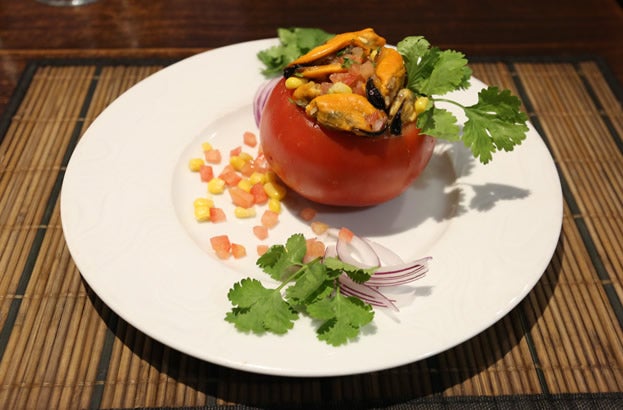 Tomate con mejillones a la chalana