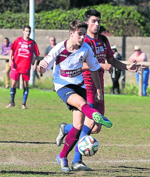 Un avance de un futbolista del Gijón Industrial. 