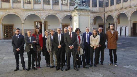 Representantes del G9 en la Universidad de Oviedo. 