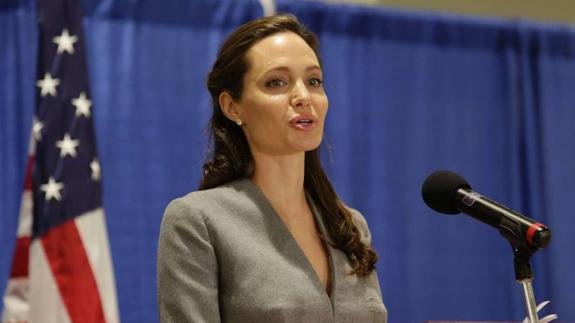 Angelina Jolie reaparece