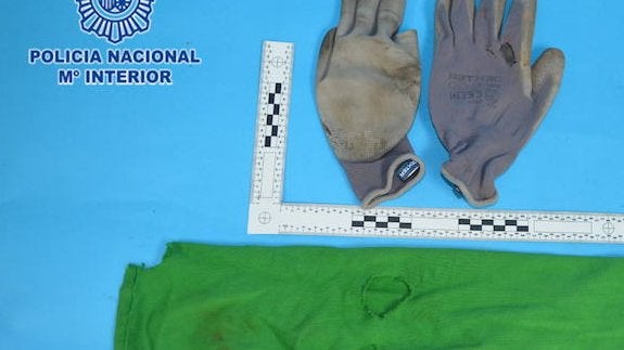 Detenido un hombre por intentar robar en una cafetería de Gijón ocultándose con un jersey