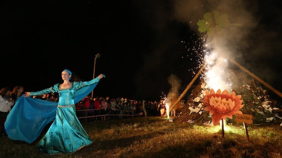 La Hoguera de San Juan de Trasona será declarada Fiesta de Interés Turístico