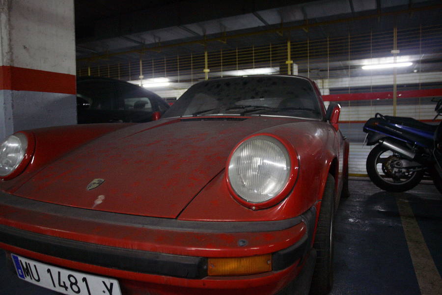 Mañana se abre la subasta del Porsche 911 del depósito municipal