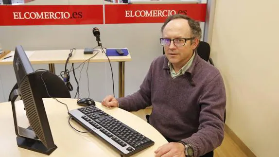 José Antonio Ballesteros, durante el videochat en ELCOMERCIO.es 