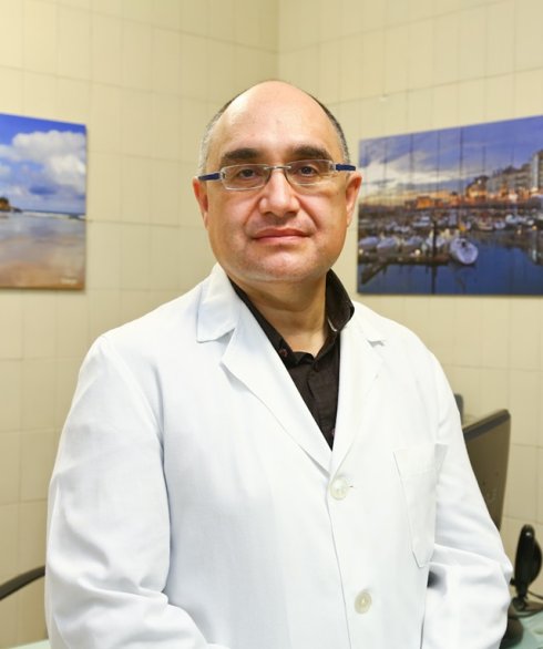 El doctor Alfonso López Alba. 