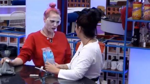 'Gran Hermano VIP': La broma de mal gusto de Elettra y Daniela que casi hace vomitar a Alejandro