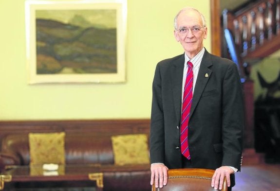 Jaime Martínez, en el Club de Tenis de Oviedo. 