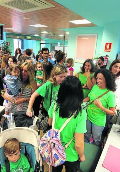 Las educadoras, este verano, en el Ayuntamiento. 