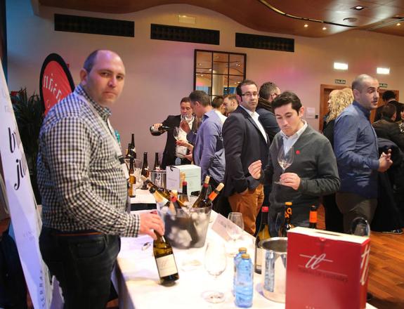 Cata del producto de las Rías Baixas, en el Abba Playa. 