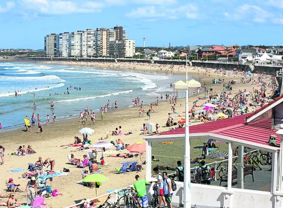 La promoción se centrará en playas como la de Salinas. 