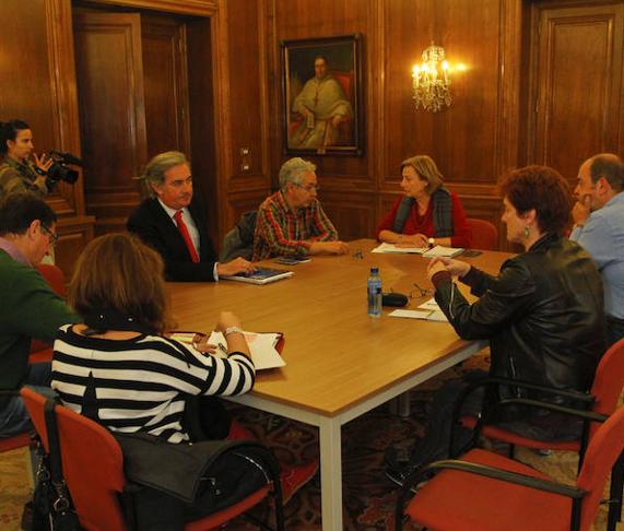 Monteserín se reunió ayer con los portavoces municipales. 