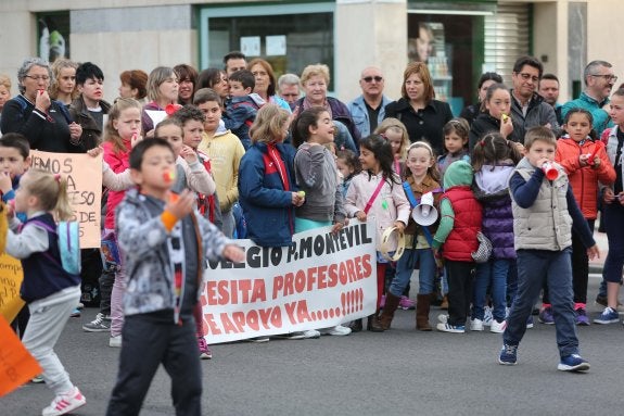 El Montevil alza la voz por su profesor de apoyo