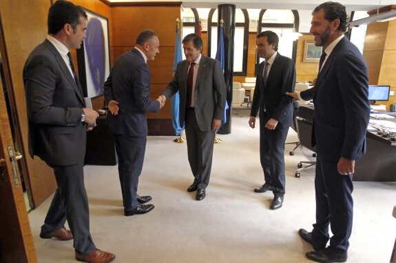 Encuentro con el presidente de Intu en España