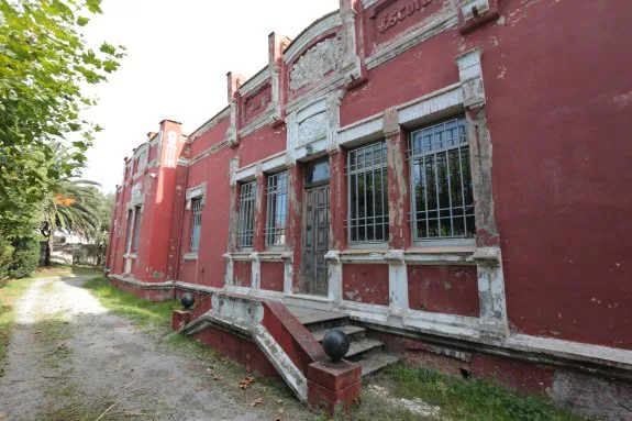 Estado actual del edificio de las Colonias en Salinas. 