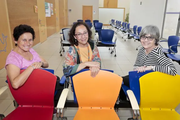 Carmen Echegaray, Fernanda del Castillo y Magdalena Llerandi. 