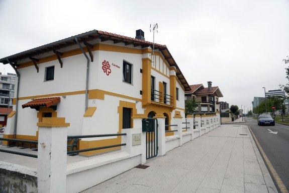 Sede de Cáritas Parroquial en Pola de Siero. 