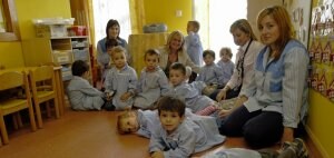 Un grupo de niños en la escuela de educación infantil de primer ciclo El Carmín, de Pola de Siero. / FERNANDO CASTRO