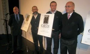 Raimundo Parajón, el doctor Meana Fonseca, Manuel Villazón, y el presidente de la asociación Cubera, Etelvino González. ::
L. CASO