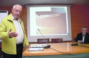 Julian de Francisco y Ángel Villa, durante el simposium. ::
NEWSPHOTOPRESS
