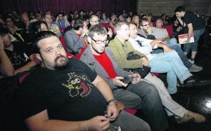 Algunos de los autores, ayer en la gala de clausura en la Casa de Cultura. ::
SERGIO LÓPEZ