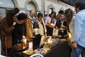 La alcadesa y el concejal Pedro Barbillo, durante la visita. ::
P. CITOULA